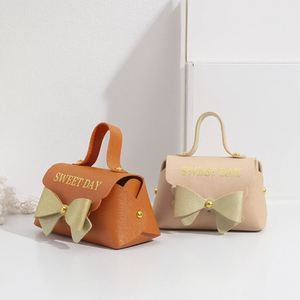 Contenedor de Joyería de Cuero PU Personalizado de Lujo Europeo con Bolsa Portátil con Asa, Nuevo Estilo, Bolsa de Regalo para Dulces de Boda con Lazo - Product Image 2