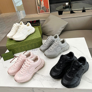 รองเท้าเดิน Vibram สีขาวสำหรับผู้หญิง รุ่นปี 2026 เหมาะสำหรับฤดูใบไม้ผลิและฤดูร้อน ใช้งานได้หลากหลาย ทั้งลำลอง กีฬา ถ่ายภาพแนวสตรีท พร้อมคุณสมบัติที่นุ่มสบาย - Product Image 1