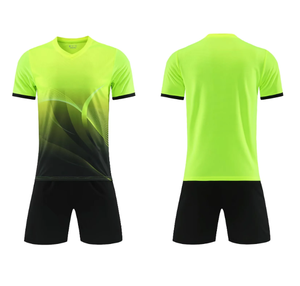 Pengiriman Gratis Jersey Sepak Bola Retro Kualitas Tinggi Buatan Thailand oleh Produsen, Set Sepak Bola Cepat Kering dan Bernapas - Product Image 5