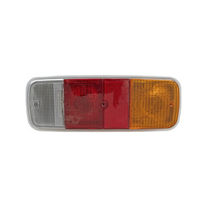 Feu arrière de chariot élévateur Km 142, clignotant tricolore, feu de freinage et de marche arrière, pièce de rechange en plastique pour chariot élévateur - Product Image 1