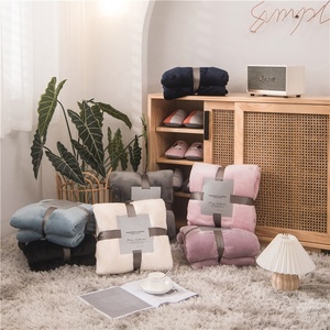 Thiết Kế Mới Nhà Máy Giá Cá Nhân Ấm Áp Mùa Đông Siêu Mềm Flannel Lông Cừu Ném Chăn Cho Sofa Giường Bán Buôn - Product Image 6