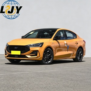 <span class=keywords><strong>Ford</strong></span> <span class=keywords><strong>Focus</strong></span> <span class=keywords><strong>ST</strong></span> <span class=keywords><strong>Line</strong></span> 2022 d'occasion, berline compacte sportive très demandée, idéale pour les trajets quotidiens urbains et les courts déplacements. - Product Image 1