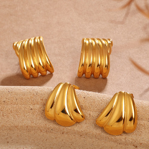 Four Leaf Clover Stud <b>Earrings</b> Zinc Alloy Geometric Design Party Jewelry Stainless Steel <b>Posts</b> - Product Image 2