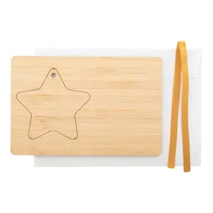 Tarjeta navideña de bambú, merchandising sostenible - Product Image 1