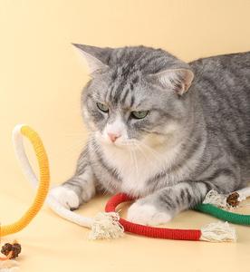 Juguete de cuerda para morder gatos, juguete para gatos de alto relieve - Product Image 1