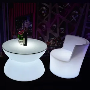 LED家具ポリエチレン家具Ledバーテーブルサイドテーブルラウンジ寝椅子用