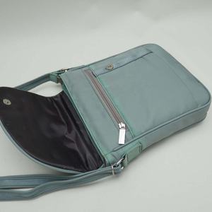 Bolso de nailon de marca famosa para niños, múltiples bolsillos, producto de uso diario, proveedor dorado, bolsos de hombro personalizados de mensajero de negocios - Product Image 4