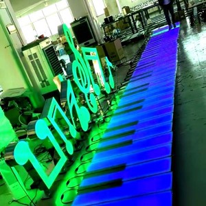 Décor <span class=keywords><strong>de</strong></span> fête interactif, écran DMX512, fond <span class=keywords><strong>de</strong></span> scène, piano, tapis disco IP67, miroir, dalles <span class=keywords><strong>de</strong></span> sol <span class=keywords><strong>LED</strong></span> 3D, lumières pour mariages - Product Image 1