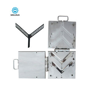 Betrouwbare Prestaties Prachtige Hoge Sterkte Interessante Straat Platte Flip Flop Vamp Bandjes Mallen <span class=keywords><strong>Pvc</strong></span> Slipper Riem Bovenste Mold - Product Image 5