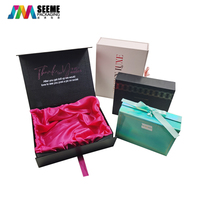 Boîte-cadeau de luxe avec logo en feuille pliante en papier carton perruque magnétique emballage de vêtements boîtes de paquet de cheveux avec insert en satin