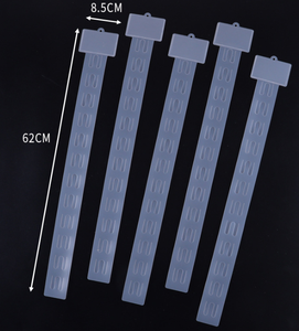 Bandes de présentation suspendues en plastique Hookei avec 12 crochets pour les étagères de supermarché - Product Image 1