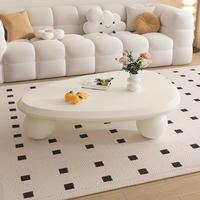 Table basse contemporaine extensible en bois blanc, style minimaliste moderne et luxueux, pour salon et événements, design de créateur