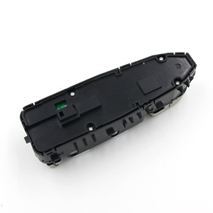 สวิตช์ควบคุมกระจกไฟฟ้า Mercedes-Benz รุ่น A2229052004 สำหรับรุ่น W222 W213 - Product Image 2