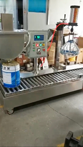 Machine de remplissage de seaux de liquides |   Remplisseur automatique de bidons de peinture chimique |   Produit chimique à séchage <span class=keywords><strong>rapide</strong></span> pour peinture avec machine de capsulage - Product Image 5