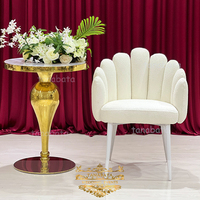 Chaise de salle à manger de restaurant en tissu blanc avec pieds en acier doré