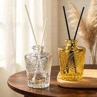 Bouteille diffuseur en verre cylindrique personnalisable avec logo, écologique, pour huiles d'aromathérapie et crèmes de soin, avec bâtonnets en rotin