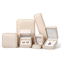 Qualité luxe personnalisé rose Pu cuir bague boucle d'oreille goujon collier bijoux stockage emballage boîte