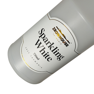 Etichette Adesive Personalizzate per Bottiglie di Vino con Stampa in Lamina d'Oro Confezione Premium per Vini Frizzanti, Bianchi, Rossi e Rosé - Product Image 4