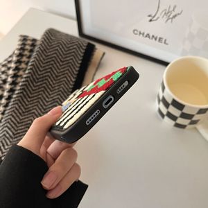 Funda de Teléfono Móvil Suave con Patrón Geométrico Bordado de Peluche para Apple <span class=keywords><strong>iPhone</strong></span> 17 Pro <span class=keywords><strong>Max</strong></span> 16 15 <span class=keywords><strong>14</strong></span> 13 12 para Mujer - Product Image 4