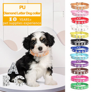 Collare per Cani e Gatti in Pelle PU Personalizzabile all'Ingrosso con Decorazione a Rivetti Collana Regolabile per Animali Domestici Stile alla Moda - Product Image 1