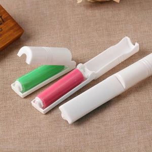 Rouleau anti-poussière et anti-bouloches pour vêtements, pliable, lavable, portable, avec tambour et brosses adhésives pour poils, en matériaux recyclés - Product Image 6