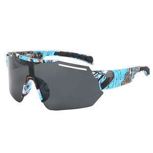 Venta al por mayor <span class=keywords><strong>Gafas</strong></span> <span class=keywords><strong>De</strong></span> Sol 2024 al aire libre logotipo personalizado béisbol ciclismo correr <span class=keywords><strong>Gafas</strong></span> <span class=keywords><strong>De</strong></span> Sol <span class=keywords><strong>Gafas</strong></span> <span class=keywords><strong>De</strong></span> Ciclismo deporte <span class=keywords><strong>Gafas</strong></span> <span class=keywords><strong>De</strong></span> Sol para hombres - Product Image 5