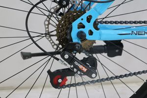 Bicicleta de Montaña Económica de 26 Pulgadas y 21 Velocidades con Frenos de Disco Hidráulicos, Cuadro de Acero y Amortiguación - Product Image 5