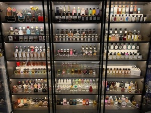 Perfume Corporal en Spray para Hombre, Aroma Floral, Larga Duración, Estilo Moderno, Diseño <span class=keywords><strong>de</strong></span> Diseñador, Venta al Por Mayor - Product Image 5