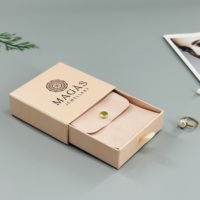 Boîte à bijoux avec tiroir en papier en carton et collier avec logo personnalisé en gros emballage avec pochettes et sac