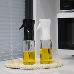 Botella de spray de vidrio de <span class=keywords><strong>aceite</strong></span> de <span class=keywords><strong>oliva</strong></span> redonda transparente vacía de 220ml con spray para <span class=keywords><strong>aceite</strong></span> de cocina de niebla - Product Image 1
