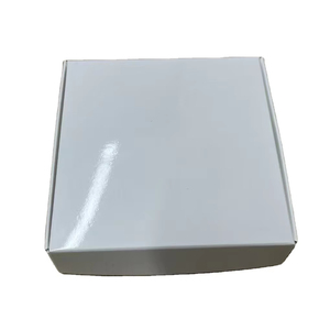 Contiene <span class=keywords><strong>10</strong></span> fiale da 3ml + <span class=keywords><strong>1</strong></span> scatola da 10ml - Product Image 1