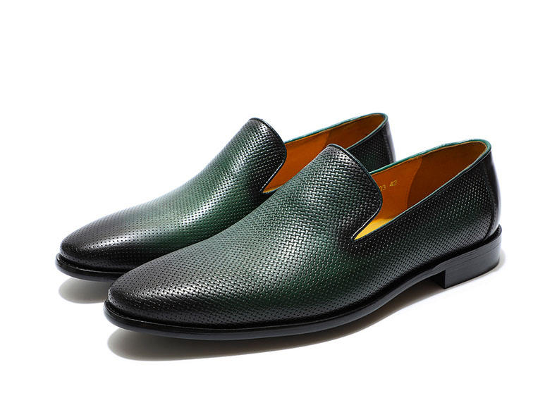 สีเขียว