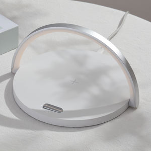 Lampe de table LED décorative d'intérieur innovante avec charge sans fil, contrôle <span class=keywords><strong>tactile</strong></span>, lampe de bureau sans fil protectrice pour les yeux, station de charge - Product Image 5