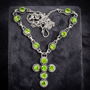 Peridot Gemstone Faceted Cut 925 Sterling Silver Bezel Setting Charm Necklace Engagement Wedding Green Fine Jewelry Handmade - Product Image 2