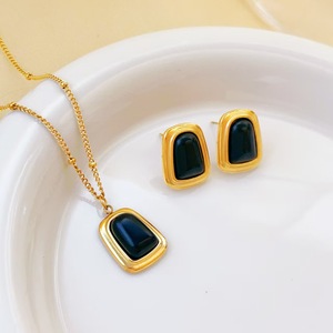 Conjunto de Joyería de Moda Francesa Vintage con Collar y Pendientes de Gema, Lujo Ligero, Colgante Ojo de Gato Estilo INS, Regalo de Joyería al por Mayor - Product Image 2