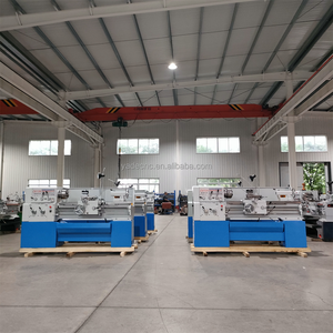 Hochwertige, preisgünstige Yade C6136 Horizontale Metalldrehmaschine, 1000 mm maximale Werkstücklänge, leichte Ausführung, 4 Werkzeugstationen, energiesparend - Product Image 1