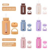 Bouteille en verre Helen 2026 nouvelle avec manchon en silicone 600 ml, double couvercle absorbant, anti-fuite, sans BPA, sans danger pour les aliments, réutilisable, avec bouchon de paille