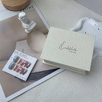 Boîte à bijoux haut de gamme personnalisable en forme de livre à couvercles rabattables pour boucles d'oreilles, vide, avec finition bronzée, best-seller de Shenzhen