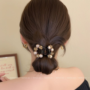 2026 Hot Selling Light Luxury Fashion Style Exquisite Hairpin Elegant Temperamental Design Girl's Hairpin Wholesale Jewelry - Product Image 3