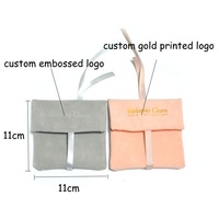 Pochette à bijoux en velours avec logo personnalisé en relief, doublure en satin suédé, couleur pêche