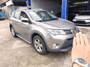 Toyota RAV4 2014 2015 2016 2.0L Essence SUV LHD Très faible kilométrage Aucun accident Un seul propriétaire <span class=keywords><strong>Voiture</strong></span> d'<span class=keywords><strong>occasion</strong></span> japonaise - Product Image 3