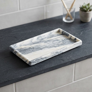 Plateau de service rectangulaire en résine effet marbre, design minimaliste durable, plat fait main pour la cuisine, idéal pour les apéritifs et les soirées. - Product Image 1