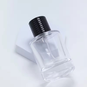 Botella de Perfume Personalizada Transparente en Forma de Cilindro con Pulverizador, 30ml 50ml, Botella de Perfume Vacía de Vidrio de Lujo con Tapa Dorada - Product Image 4