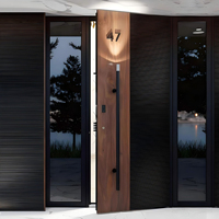 Porte pivotante principale moderne en aluminium et bois massif, design rayé haut de gamme, personnalisable et abordable pour résidence