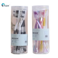 8 brosses à dents Internet célèbres avec couvercles (grattoir à langue inclus)