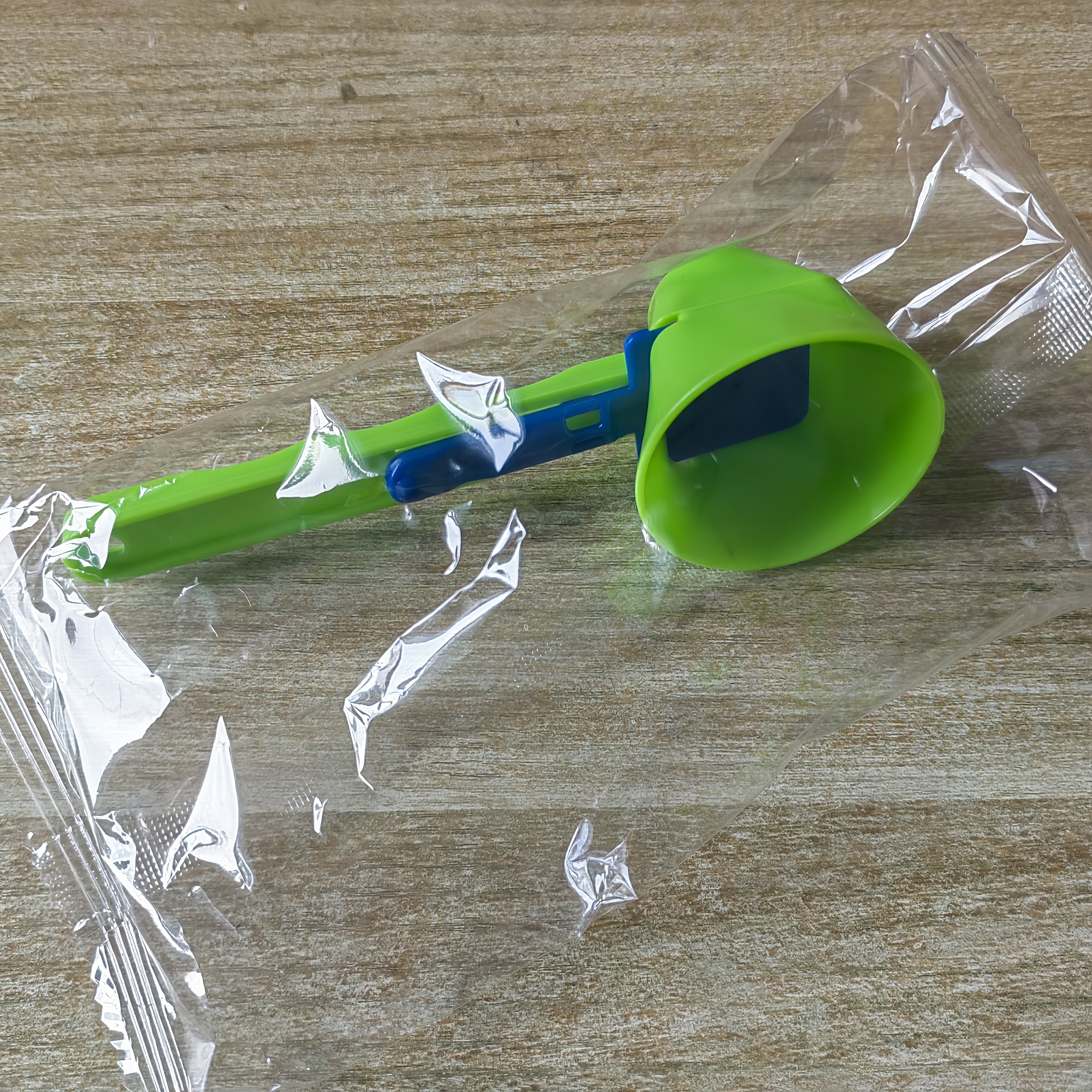 สีเขียว