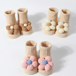 Fiocco fiore a sbuffo 3D carino a maglia antiscivolo <span class=keywords><strong>calzini</strong></span> per bambini bambine calze antiscivolo in cotone neonato - Product Image 3