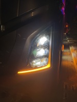 Phare LED complet en gros d'usine Yinhe 7 pour camion lourd, 3 lentilles de projecteur, DRL en forme de L avec feu antibrouillard, Plug and Play