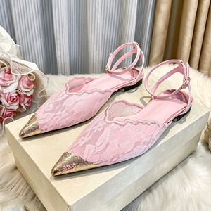 Chaussures plates élégantes en dentelle florale pour femmes, à bout pointu et talon doré, avec bride de cheville, idéales pour mariage et soirée, confortables, en maille, pour l'été - Product Image 2