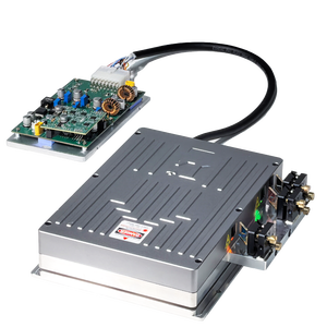 Módulo de Luces Láser OPT 30W RGB 2700K, Fuente de Alimentación DC24V, Modulación Analógica, Refrigeración TEC, IP54, Aleación de Aluminio, Divergencia <1.0mRad - Product Image 1